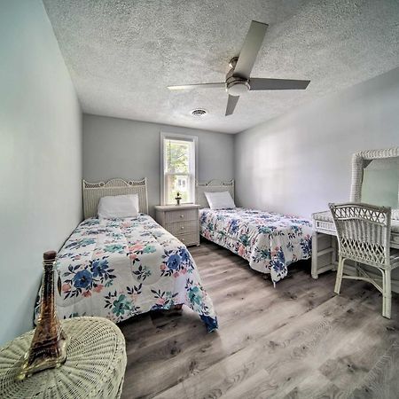 Spacious Geneva House Less Than 5 Mi To The Strip! Exterior photo