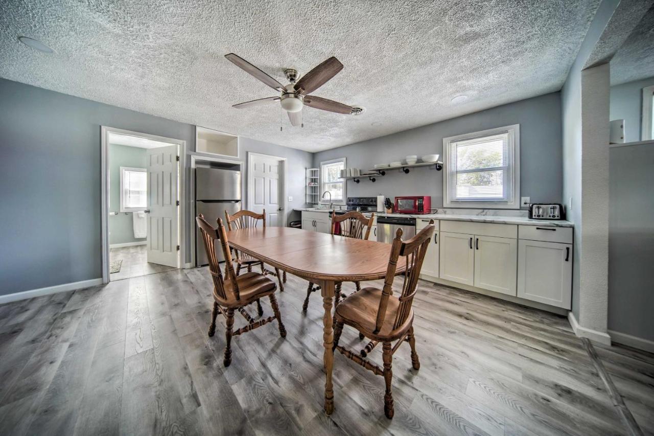 Spacious Geneva House Less Than 5 Mi To The Strip! Exterior photo