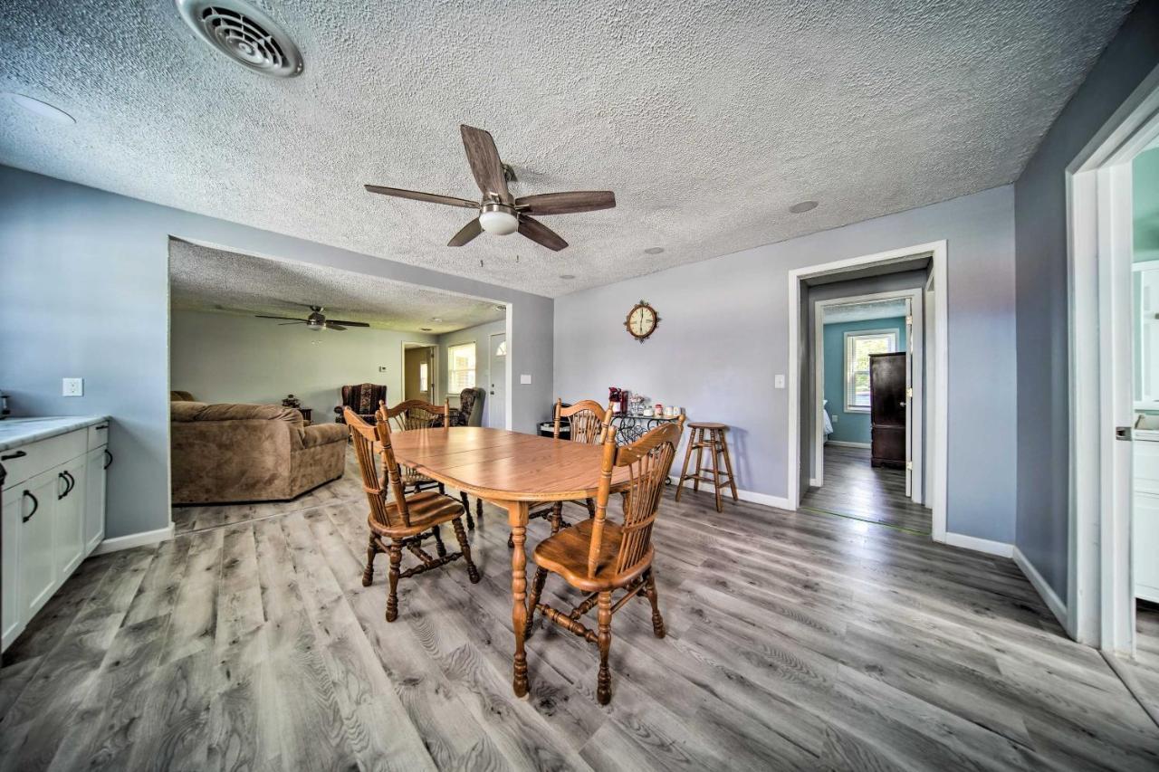 Spacious Geneva House Less Than 5 Mi To The Strip! Exterior photo